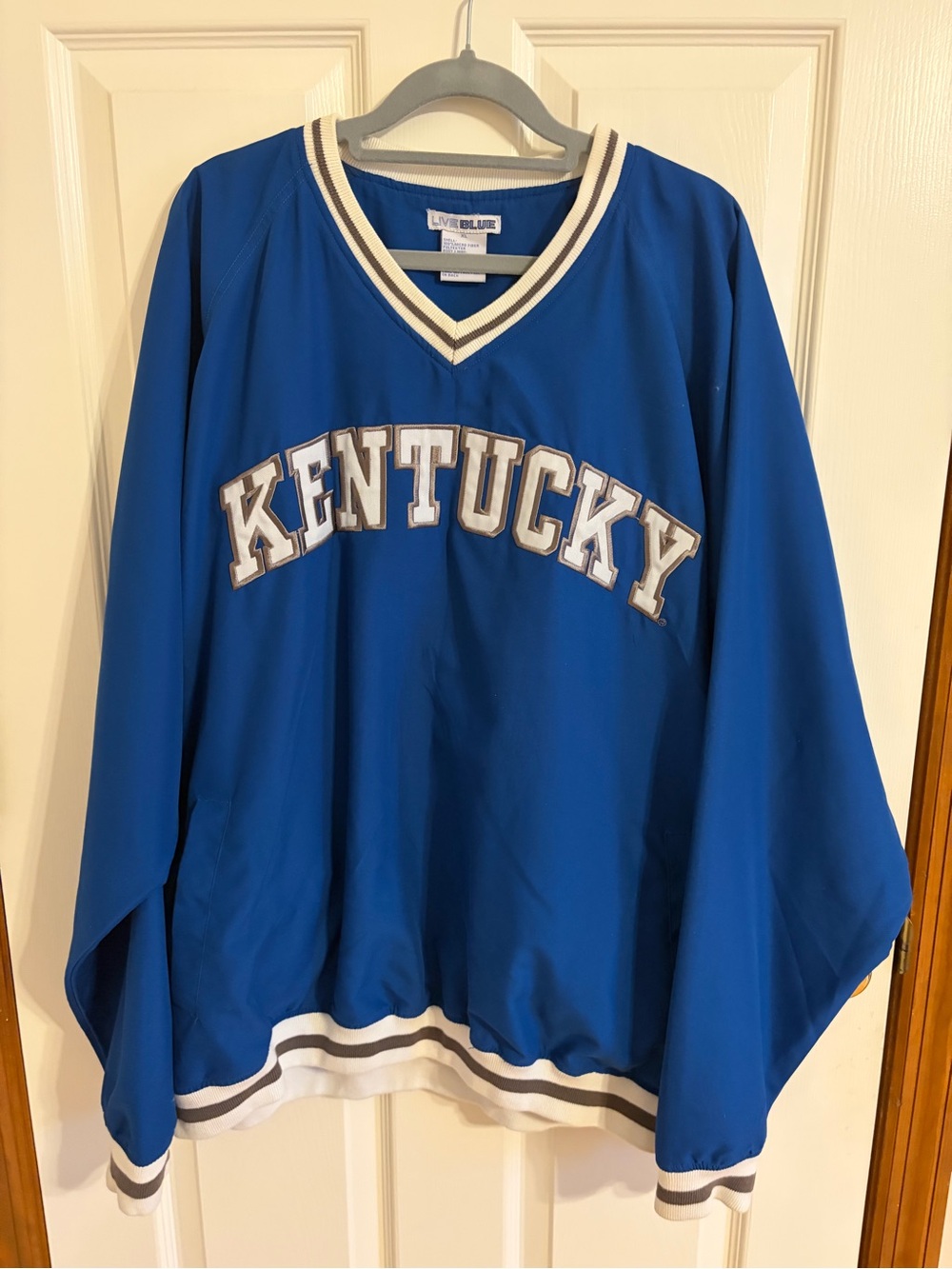 Kentucky Blue V‑Neck Windbreaker Pullover